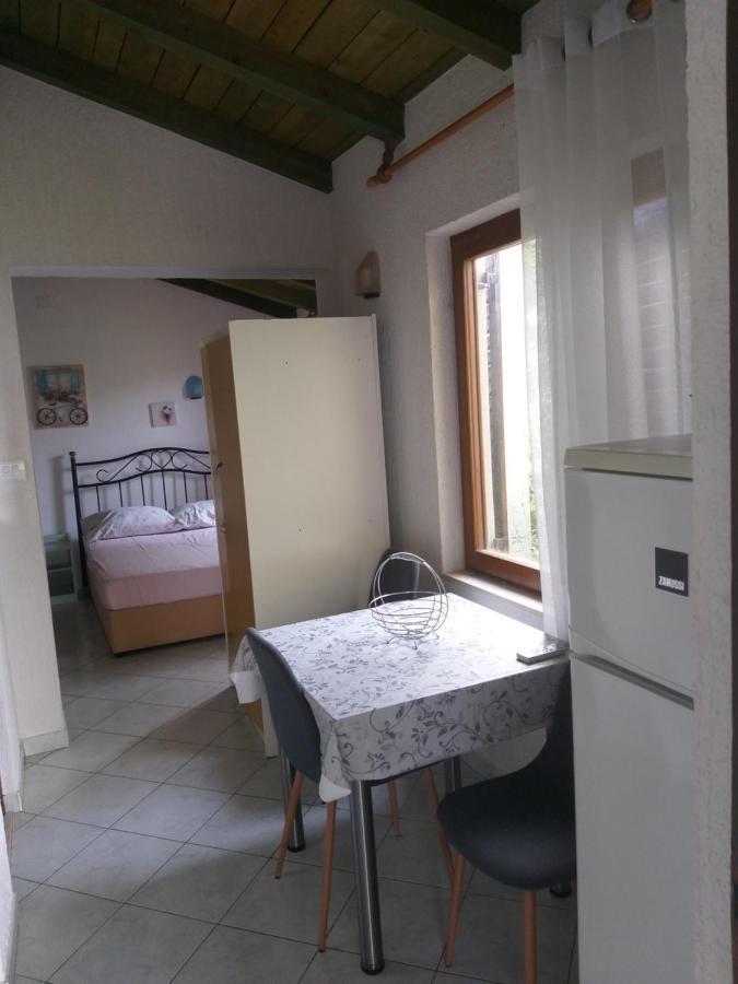 希贝尼克Direkt Na Moru - Bungalov公寓 外观 照片
